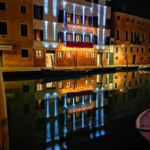 Hotel Ca' Bonfadini Historic Experience