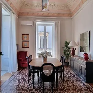 La Renaissance Apartament Katania